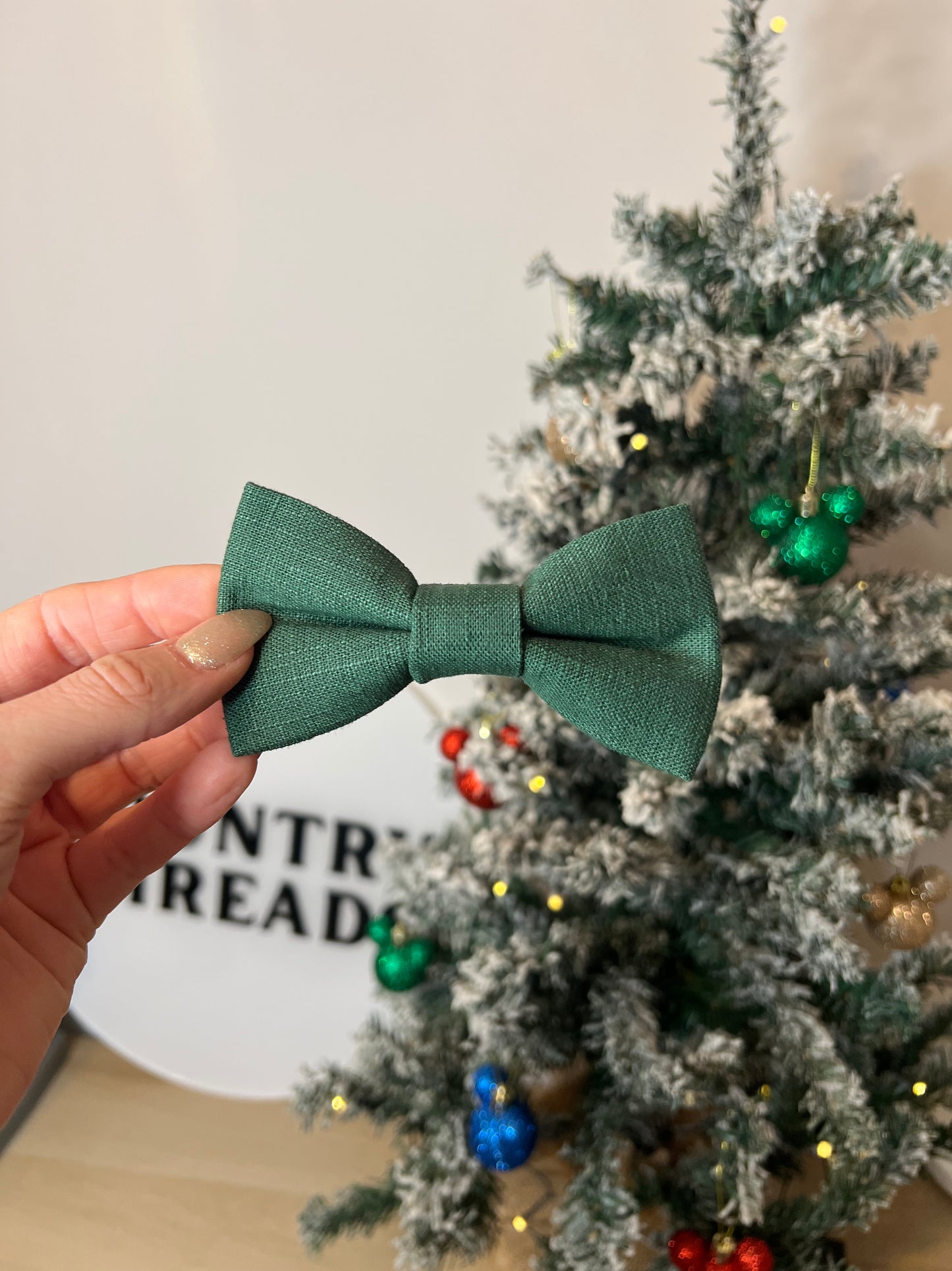 Green Christmas Linen Dog Bow